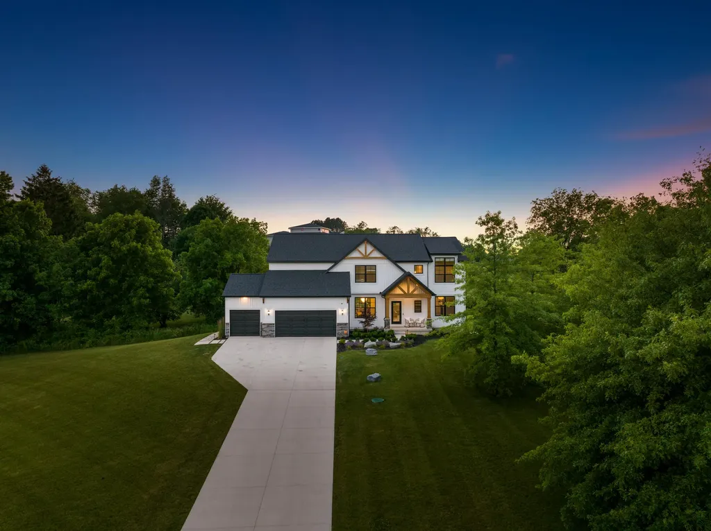 5951 Golden Hollow Drive SE Cascade Charter Township MI 49512