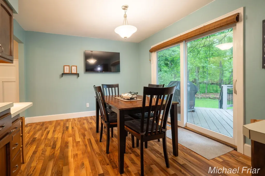 2700 Shadowbrook Drive SE Cascade Charter Township MI 49546