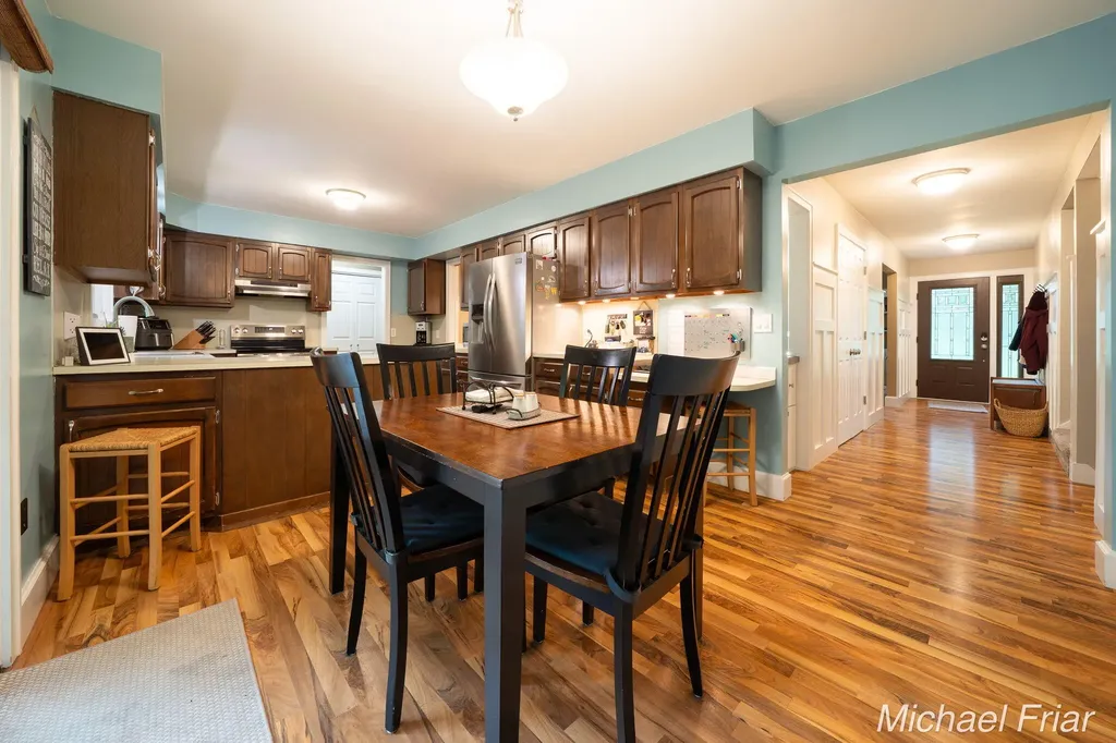 2700 Shadowbrook Drive SE Cascade Charter Township MI 49546