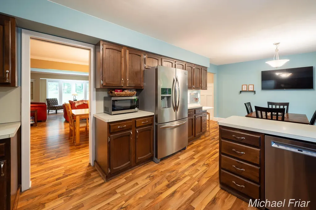 2700 Shadowbrook Drive SE Cascade Charter Township MI 49546