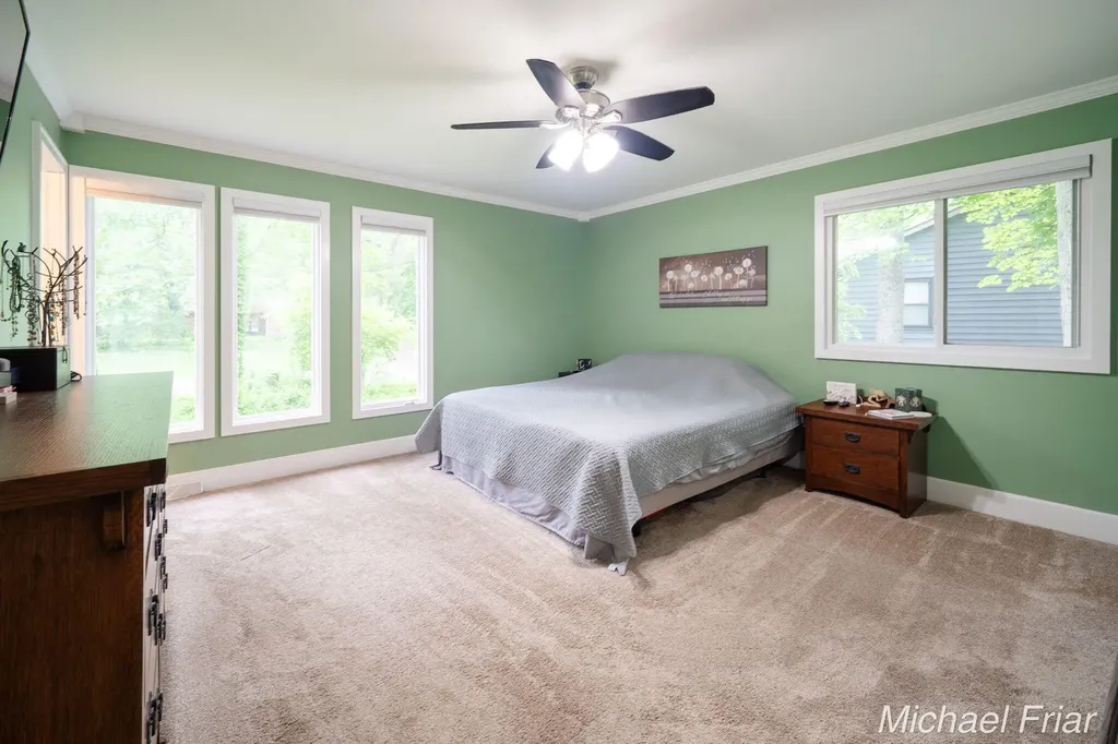 2700 Shadowbrook Drive SE Cascade Charter Township MI 49546