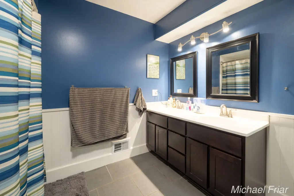 2700 Shadowbrook Drive SE Cascade Charter Township MI 49546