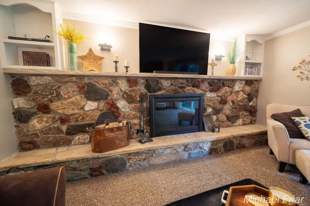 2700 Shadowbrook Drive SE Cascade Charter Township MI 49546
