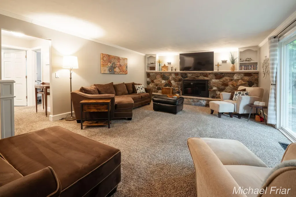 2700 Shadowbrook Drive SE Cascade Charter Township MI 49546