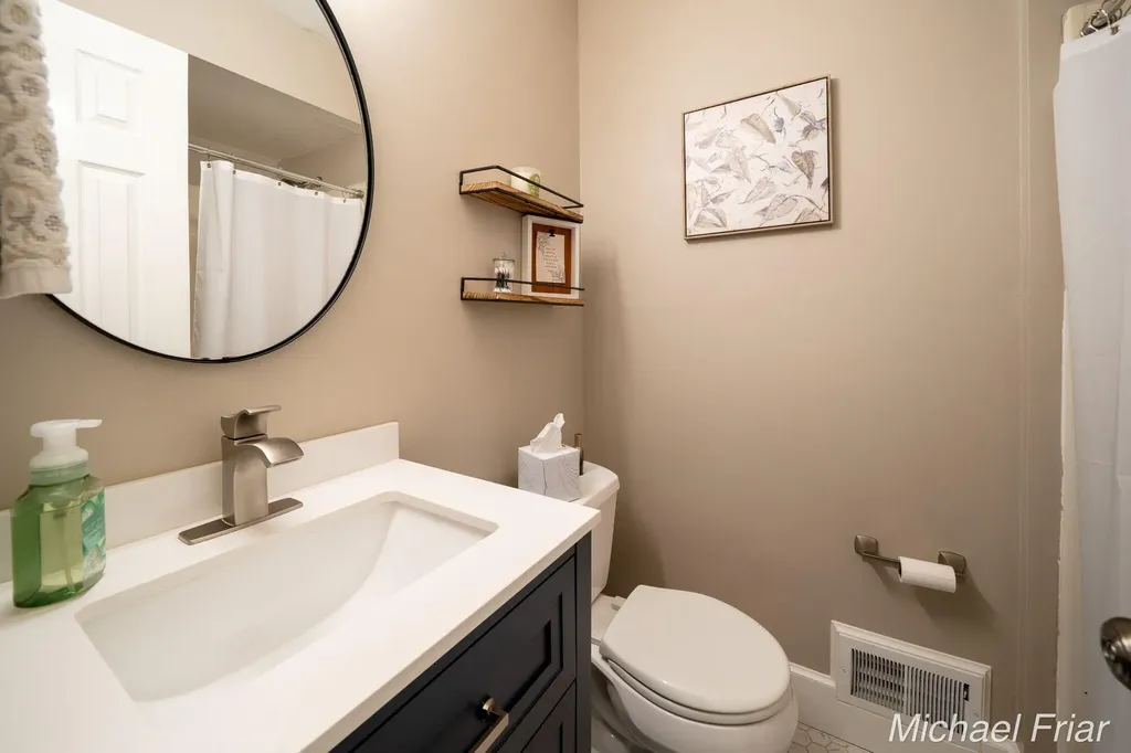 2700 Shadowbrook Drive SE Cascade Charter Township MI 49546