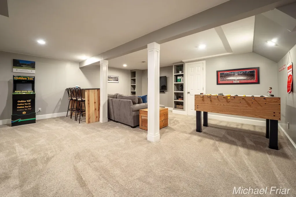 2700 Shadowbrook Drive SE Cascade Charter Township MI 49546