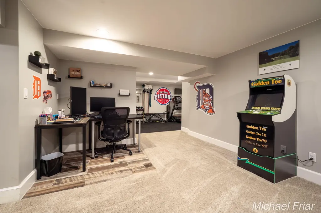 2700 Shadowbrook Drive SE Cascade Charter Township MI 49546