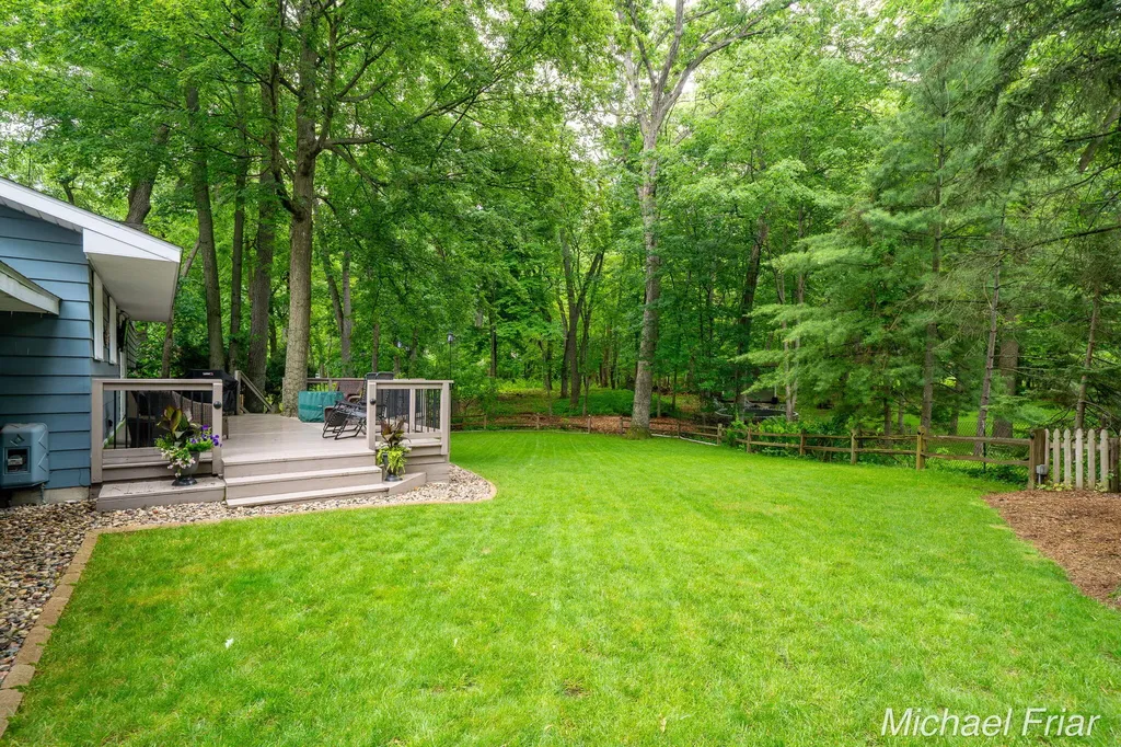 2700 Shadowbrook Drive SE Cascade Charter Township MI 49546