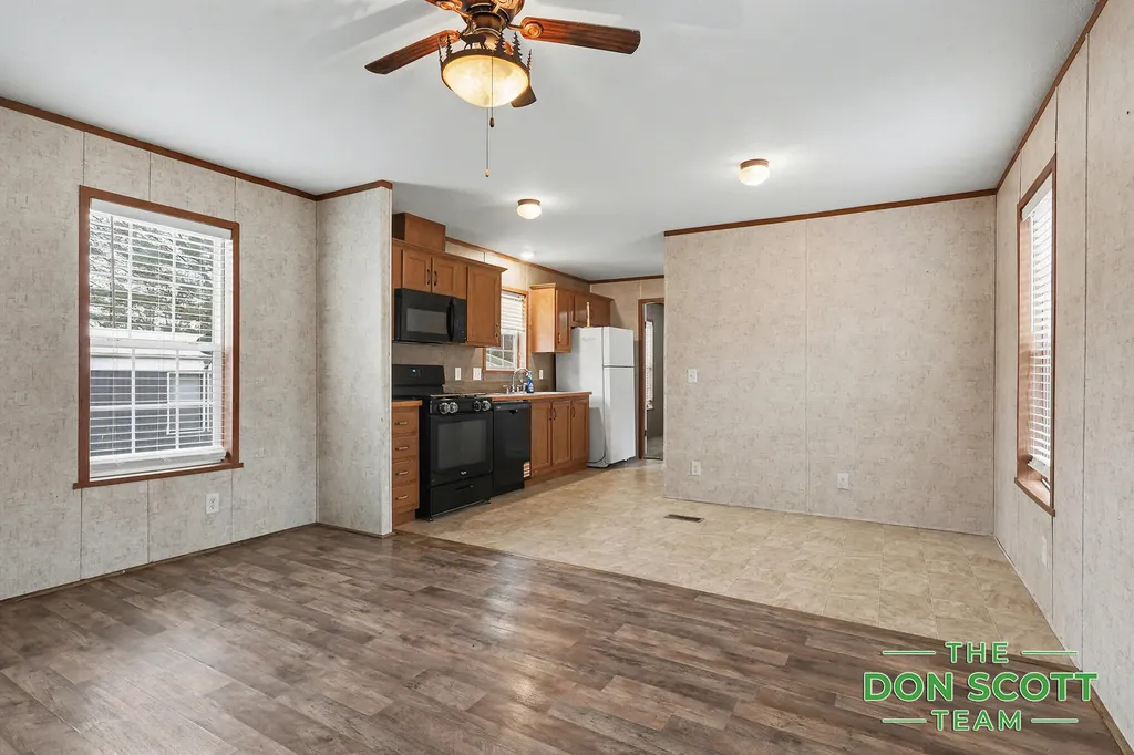 6913 Sandwood Street NE Plainfield Charter Township MI 49341