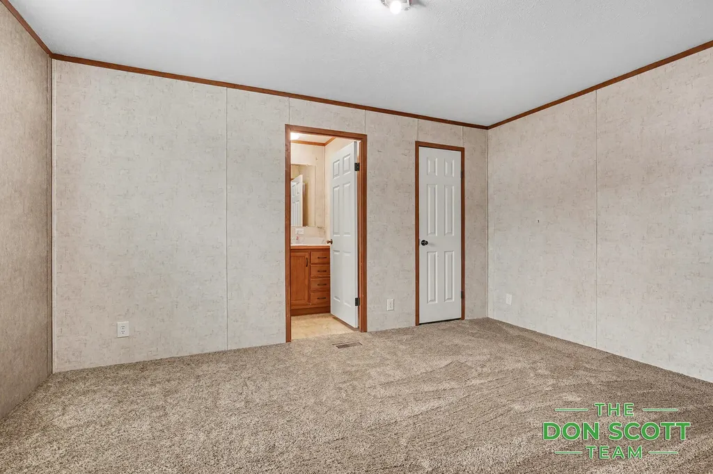 6913 Sandwood Street NE Plainfield Charter Township MI 49341