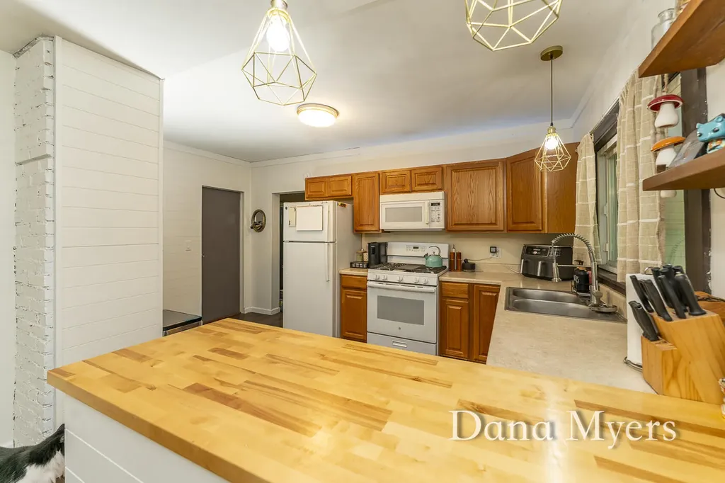 628 E Walnut Street Hastings City MI 49058
