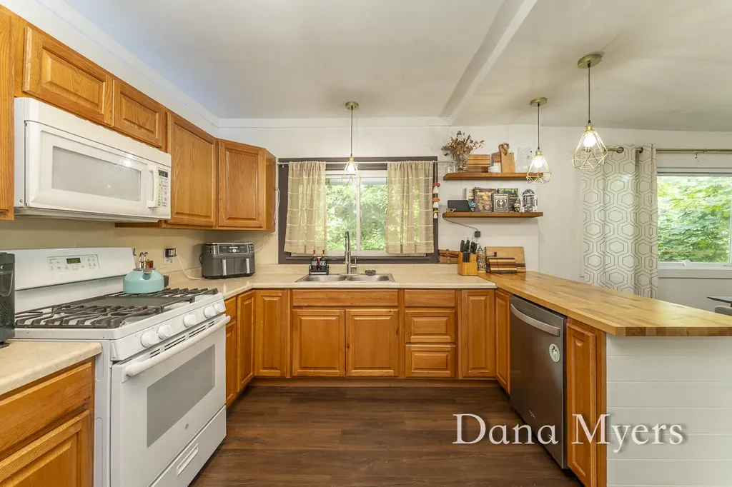 628 E Walnut Street Hastings City MI 49058