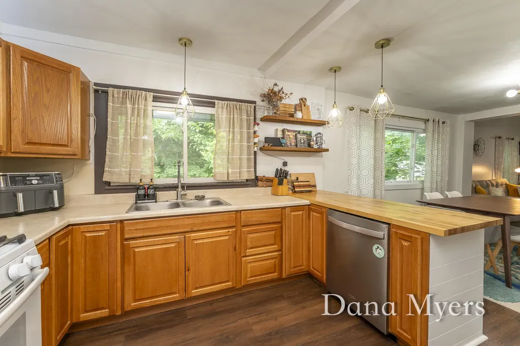 628 E Walnut Street Hastings City MI 49058