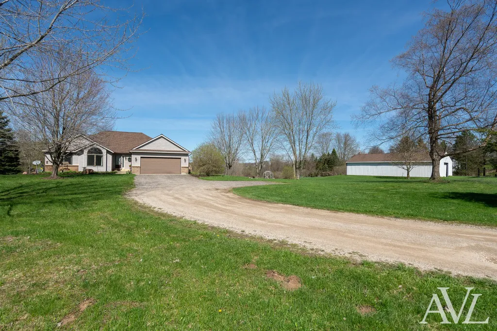 11855 Woodland Park Drive NE Grattan Township MI 48809