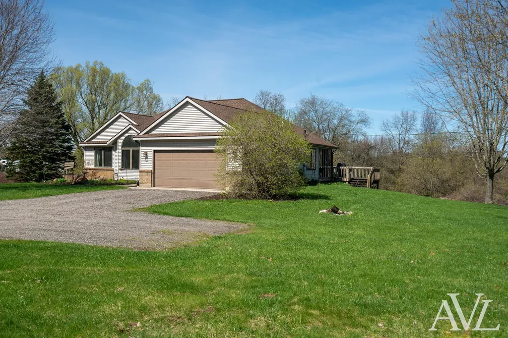 11855 Woodland Park Drive NE Grattan Township MI 48809