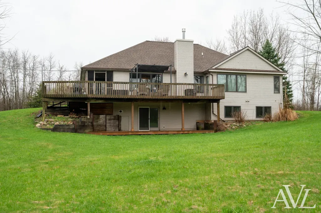11855 Woodland Park Drive NE Grattan Township MI 48809
