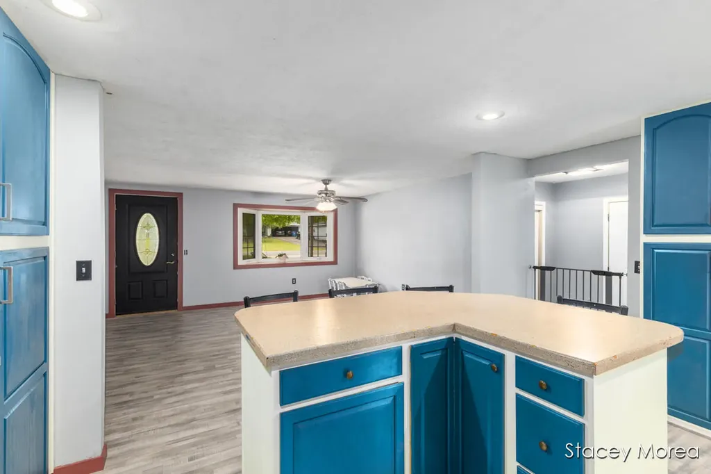 1910 Waterview Way Crystal Township MI 48818