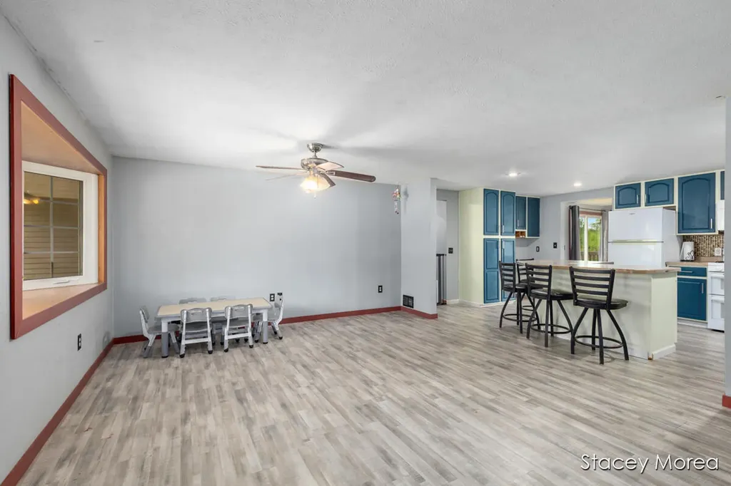 1910 Waterview Way Crystal Township MI 48818