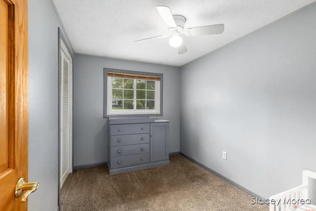 1910 Waterview Way Crystal Township MI 48818