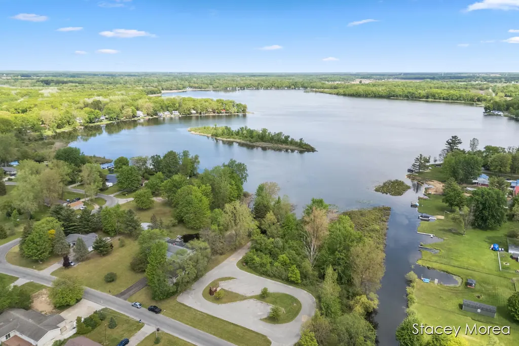 1910 Waterview Way Crystal Township MI 48818