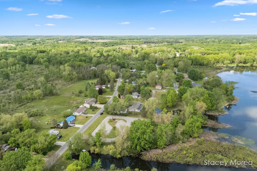 1910 Waterview Way Crystal Township MI 48818