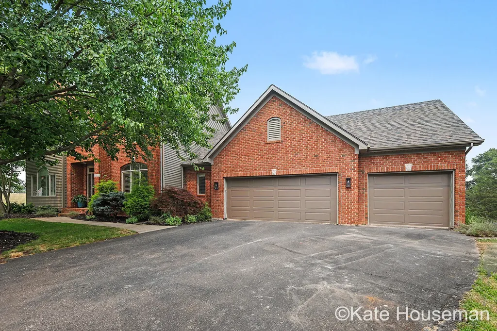 1941 Jennydale Court SE Cascade Charter Township MI 49546
