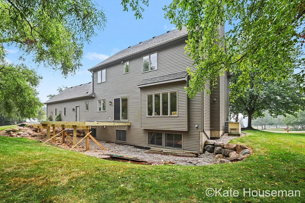 1941 Jennydale Court SE Cascade Charter Township MI 49546