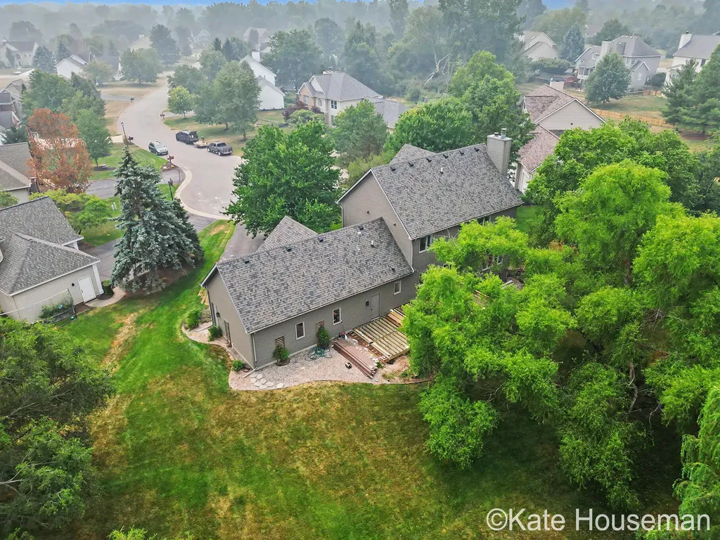 1941 Jennydale Court SE Cascade Charter Township MI 49546