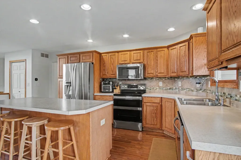 623 W 44th Street Fremont City MI 49412