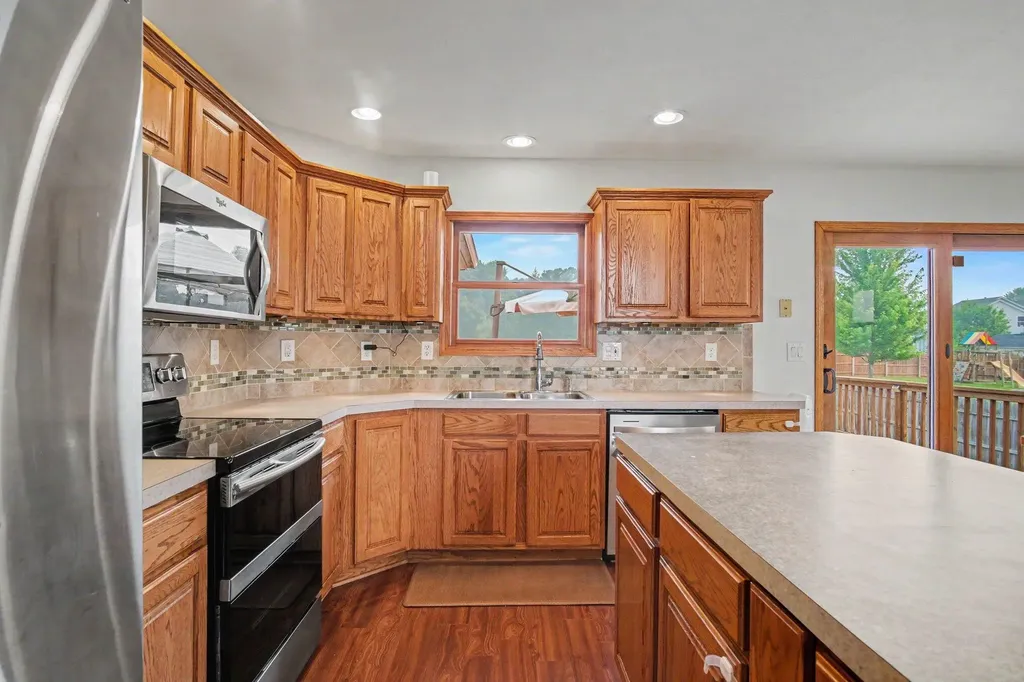 623 W 44th Street Fremont City MI 49412
