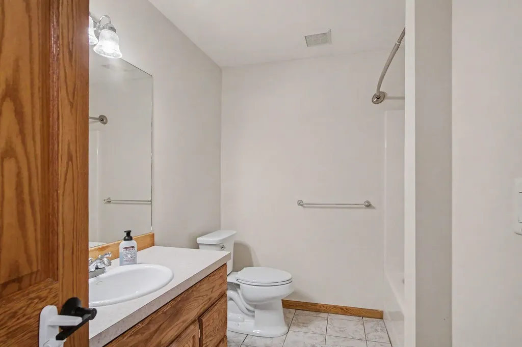 623 W 44th Street Fremont City MI 49412