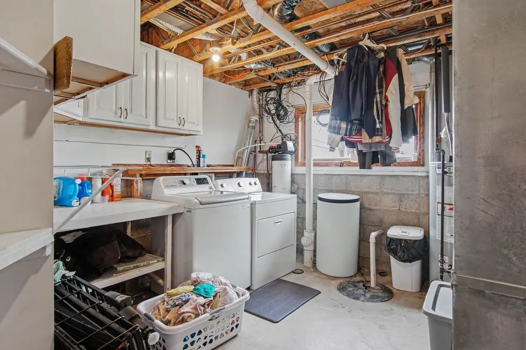 623 W 44th Street Fremont City MI 49412
