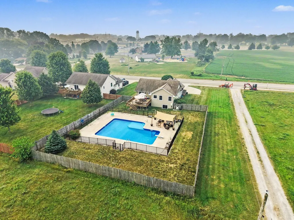 623 W 44th Street Fremont City MI 49412