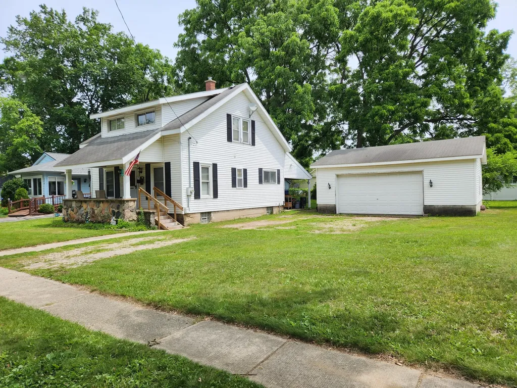 370 Sigsbee Street Rockford City MI 49341