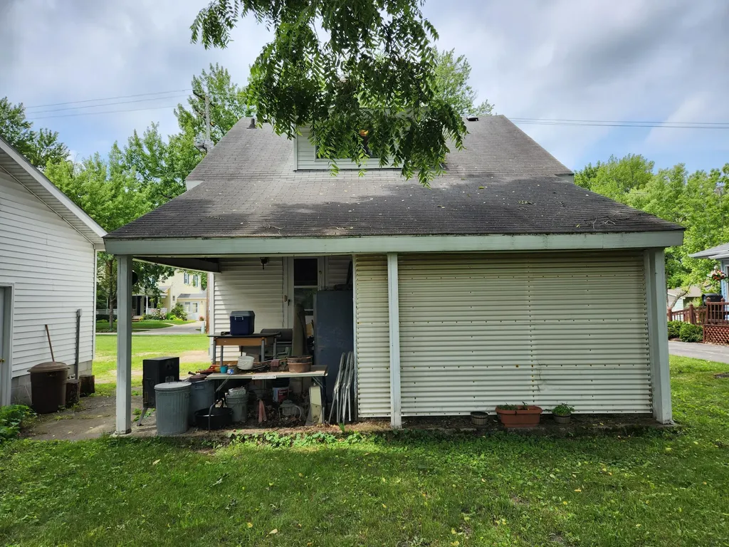 370 Sigsbee Street Rockford City MI 49341