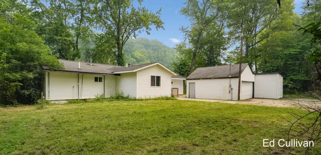 6415 W Bell Meadow Drive Bridgeton Township MI 49327