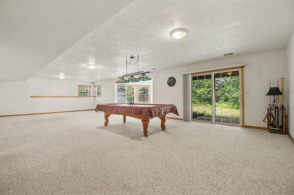 1931 Valley Pines Drive Rutland Charter Township MI 49058