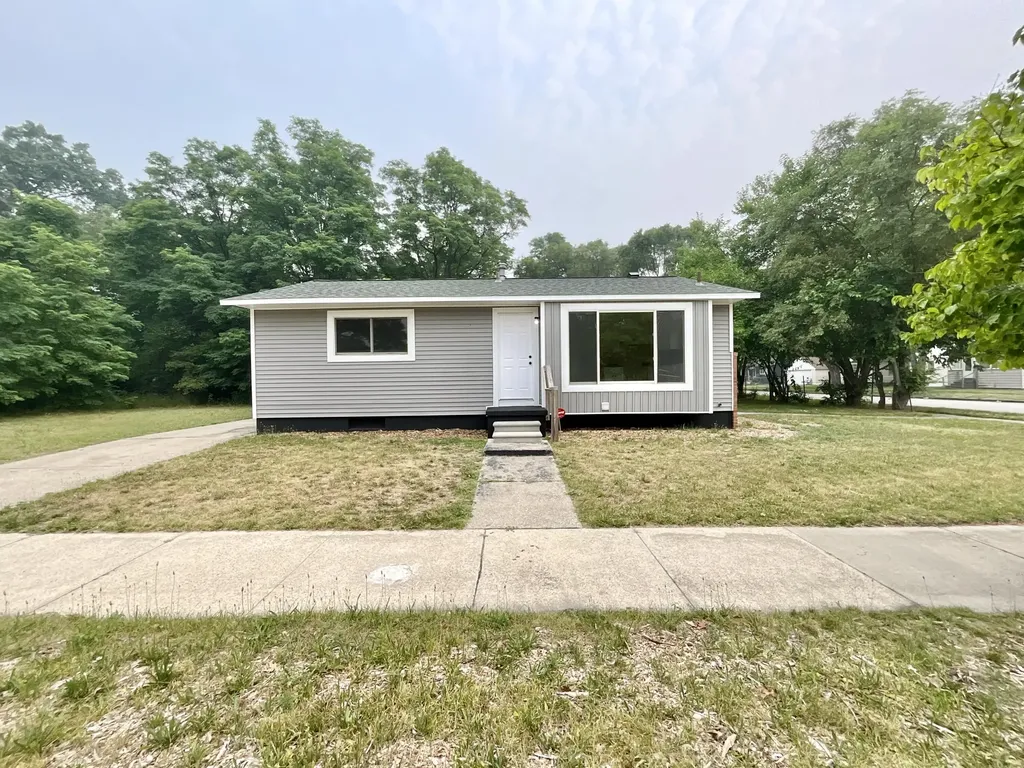 2245 8th Street Muskegon Heights City MI 49444