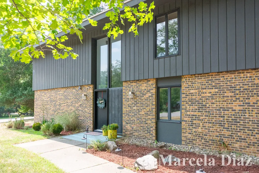 3431 Tricklewood Drive SE Cascade Charter Township MI 49546