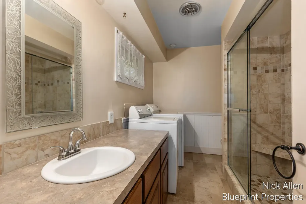 3526 Keswick Drive NE Plainfield Charter Township MI 49306