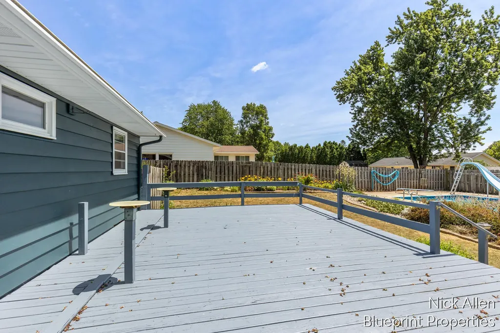 3526 Keswick Drive NE Plainfield Charter Township MI 49306