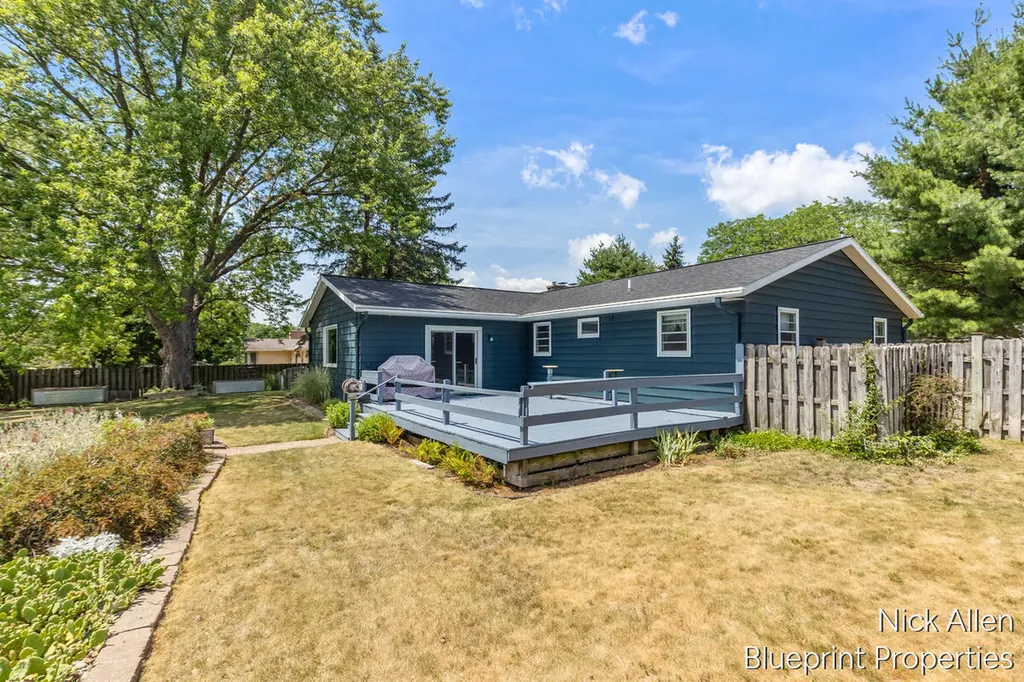 3526 Keswick Drive NE Plainfield Charter Township MI 49306