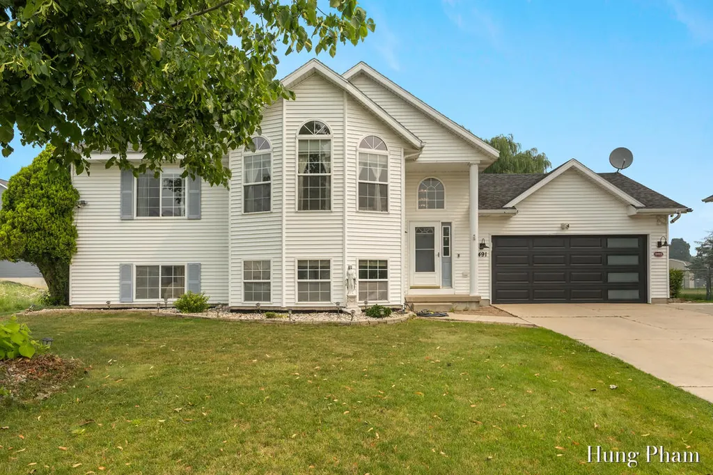 2491 Crystal Meadows Street SE Gaines Charter Township MI 49316