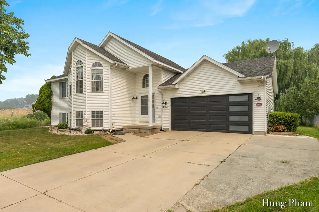2491 Crystal Meadows Street SE Gaines Charter Township MI 49316