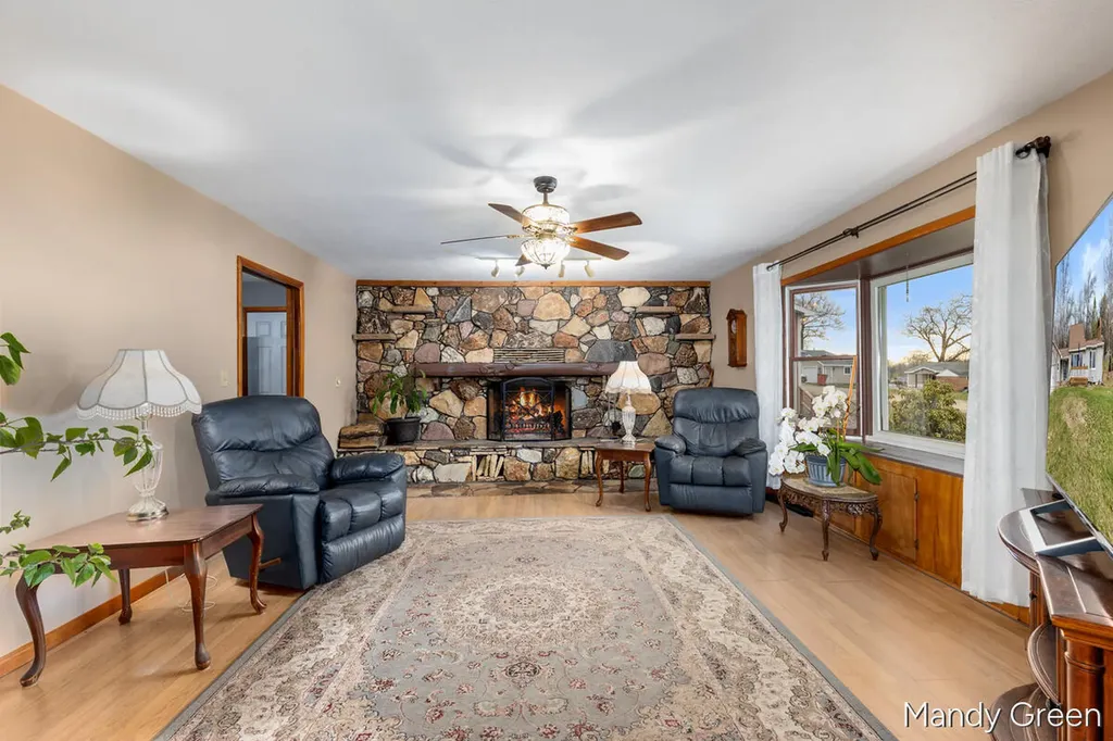 3612 Holiday Drive Montcalm Township MI 48838