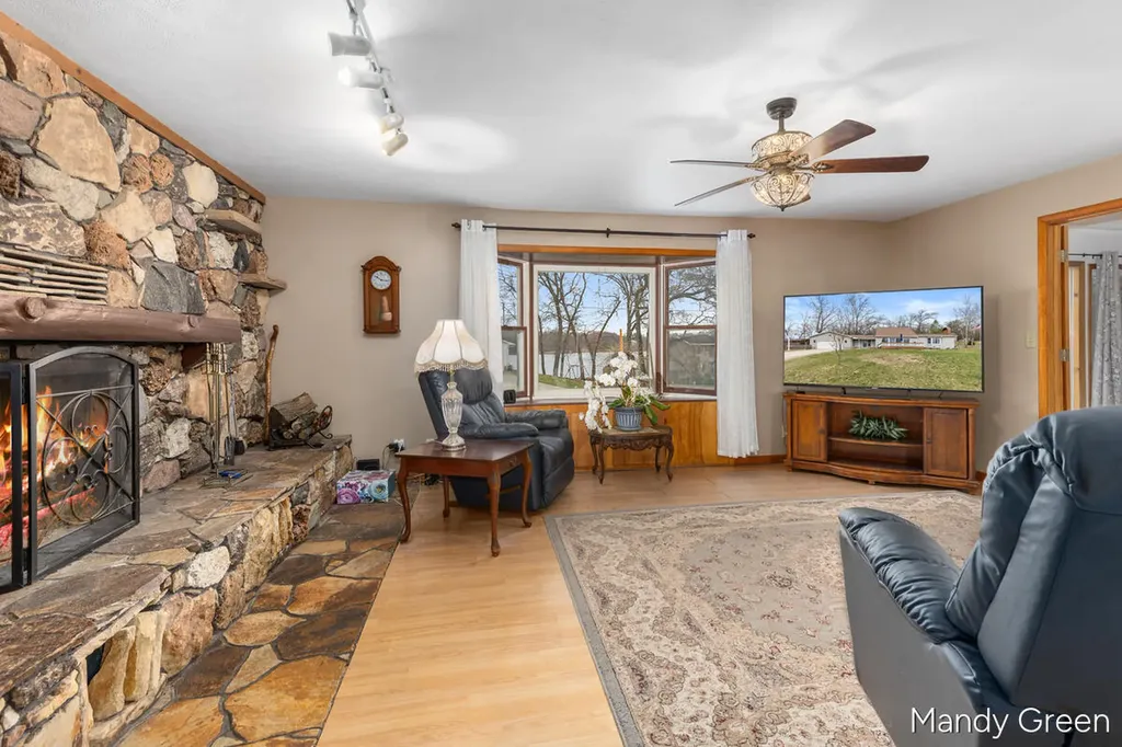 3612 Holiday Drive Montcalm Township MI 48838