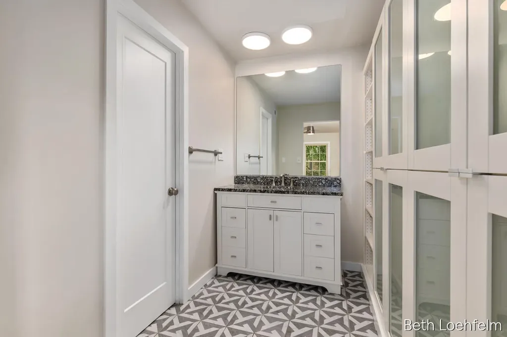 2551 Abbington Drive SE Grand Rapids City MI 49506
