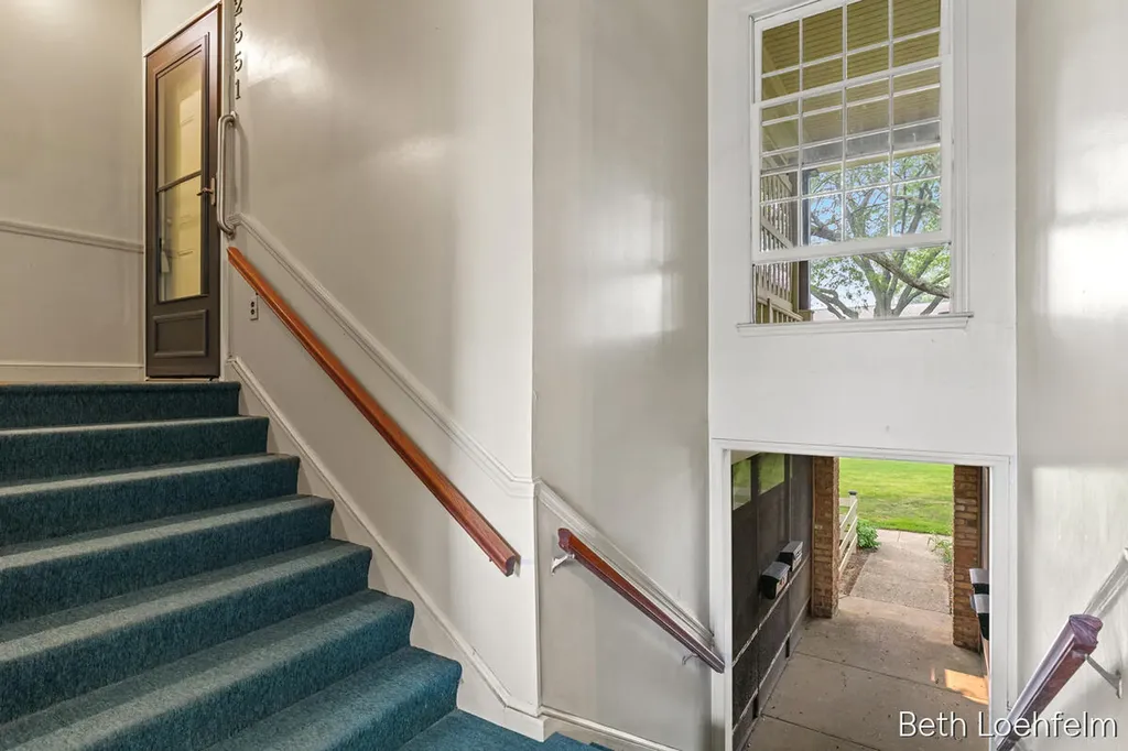 2551 Abbington Drive SE Grand Rapids City MI 49506