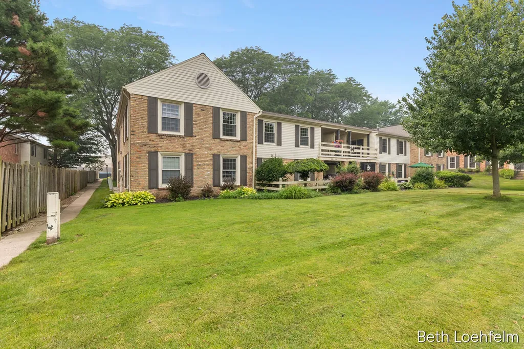 2551 Abbington Drive SE Grand Rapids City MI 49506