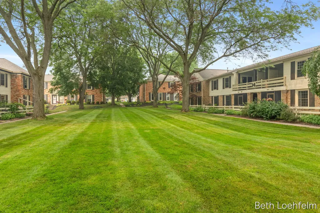 2551 Abbington Drive SE Grand Rapids City MI 49506